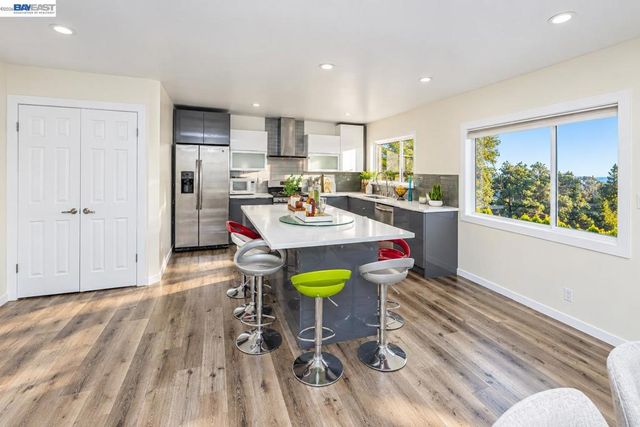 4734 Geranium Place, Oakland, CA 94619