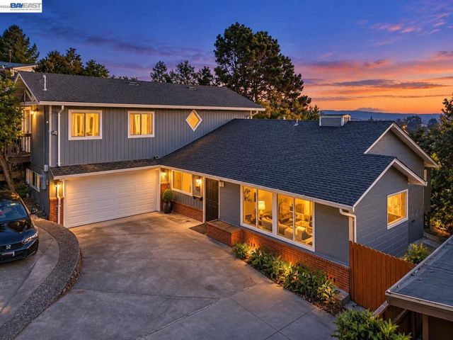 4734 Geranium Place, Oakland, CA 94619