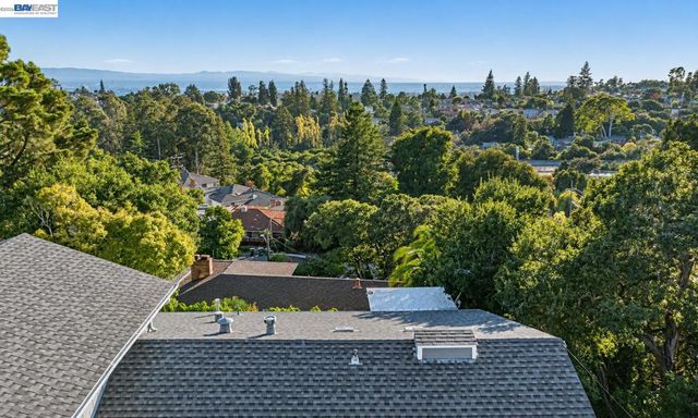 4734 Geranium Place, Oakland, CA 94619