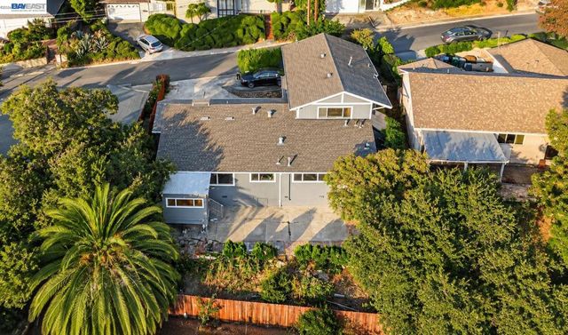 4734 Geranium Place, Oakland, CA 94619