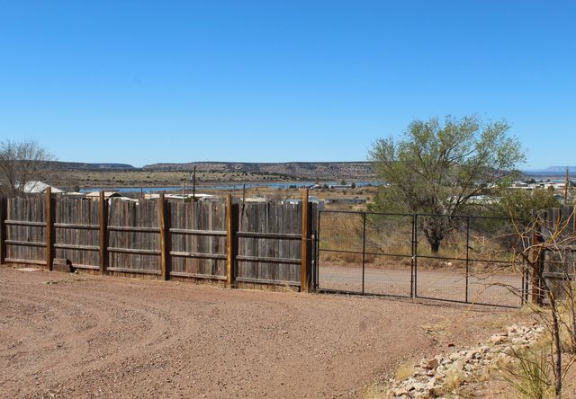 407 Bullhead Drive, Conchas Dam, NM 88416