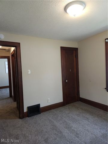 578 Plum Avenue, Akron, OH 44305