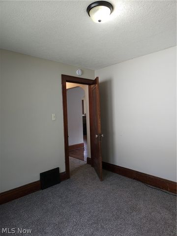 578 Plum Avenue, Akron, OH 44305