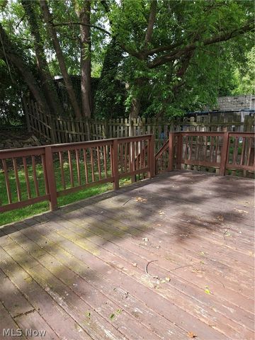 578 Plum Avenue, Akron, OH 44305