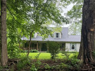 11165 Peck Road, Mantua, OH 44255