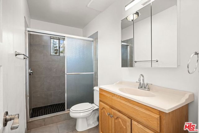 1333 W 57th Street, Los Angeles, CA 90037