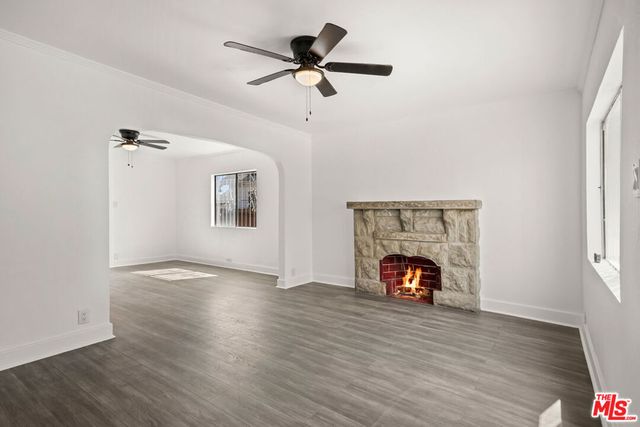 1333 W 57th Street, Los Angeles, CA 90037