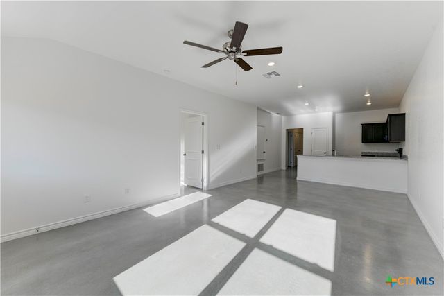 526 Lost Trail B, Copperas Cove, TX 76522