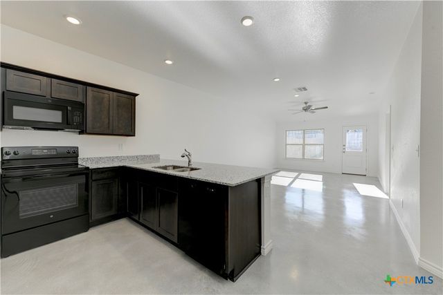 526 Lost Trail B, Copperas Cove, TX 76522