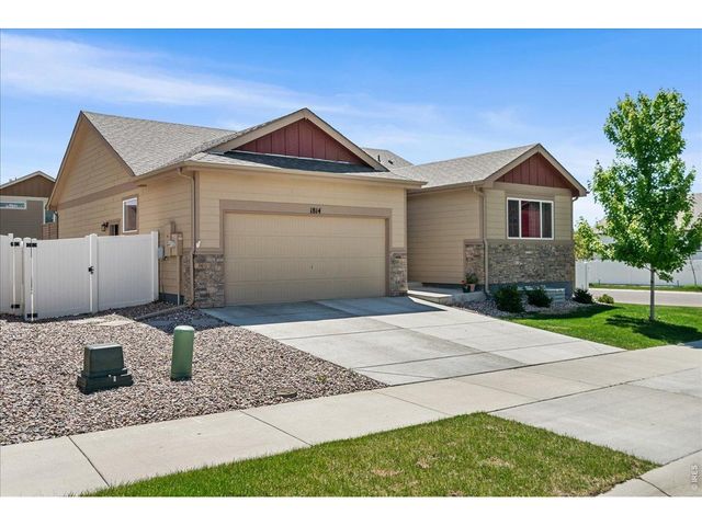 1814 102nd Ave Ct, Greeley, CO 80634