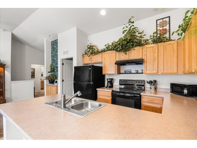 1814 102nd Ave Ct, Greeley, CO 80634