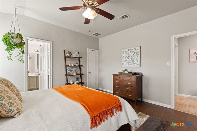 2126 Wiltshire Drive, New Braunfels, TX 78130