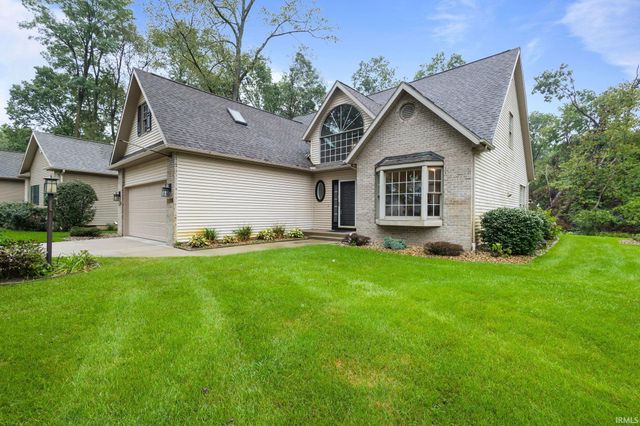 2208 Woodland Court, Elkhart, IN 46514