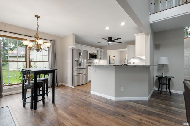 2208 Woodland Court, Elkhart, IN 46514
