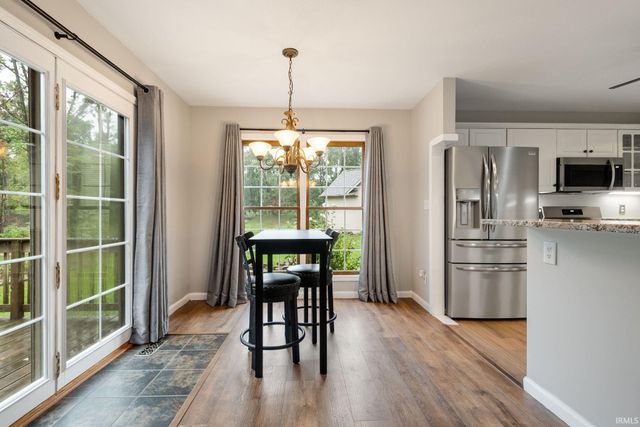 2208 Woodland Court, Elkhart, IN 46514