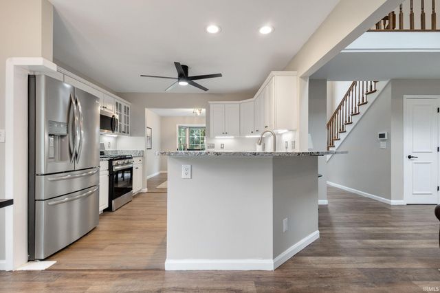2208 Woodland Court, Elkhart, IN 46514