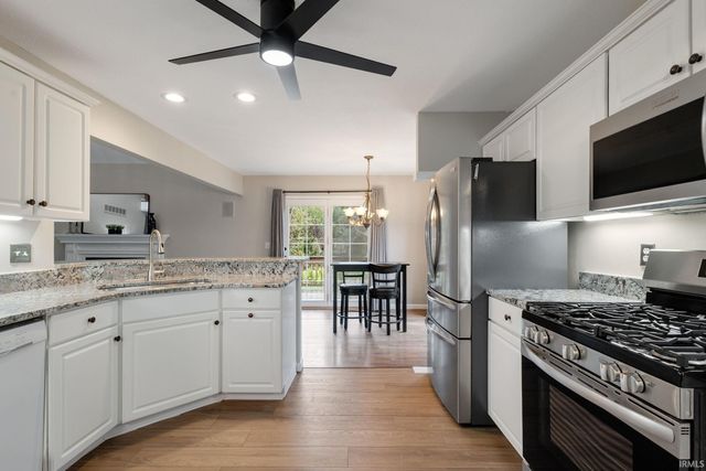 2208 Woodland Court, Elkhart, IN 46514