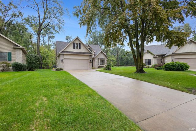 2208 Woodland Court, Elkhart, IN 46514