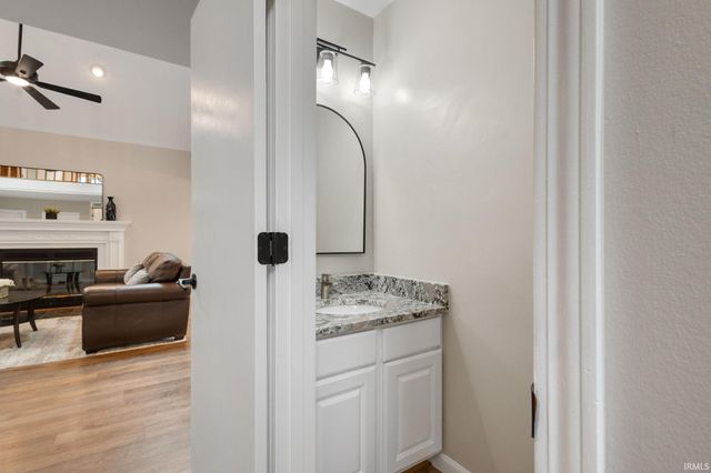 2208 Woodland Court, Elkhart, IN 46514