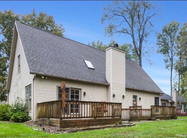 2208 Woodland Court, Elkhart, IN 46514