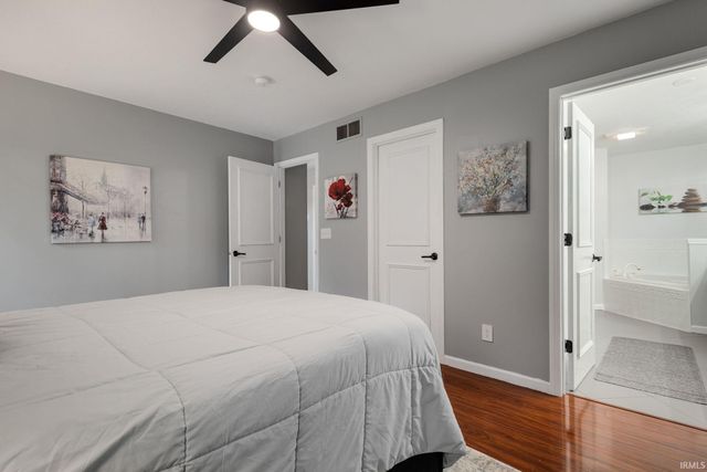 2208 Woodland Court, Elkhart, IN 46514