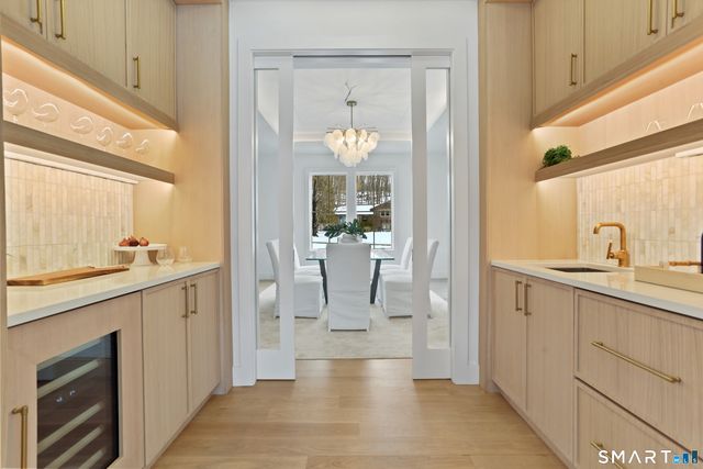 21 Warnock Drive, Westport, CT 06880