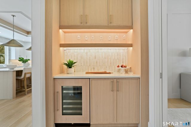 21 Warnock Drive, Westport, CT 06880