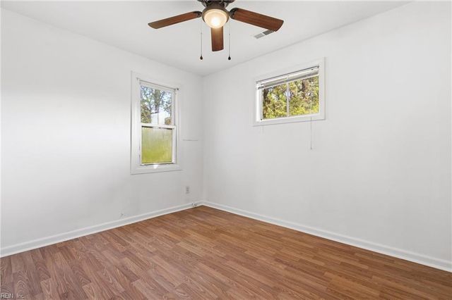 119 York DR, Portsmouth, VA 23702