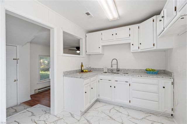 119 York DR, Portsmouth, VA 23702