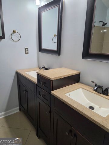 6923 Biscayne Boulevard, Rex, GA 30273
