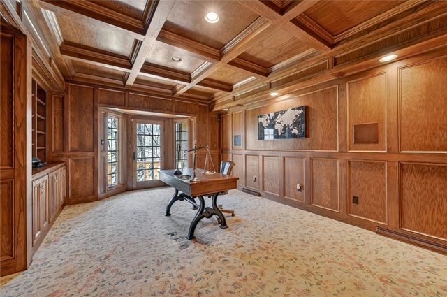 105 Lantern Cir, Peters Twp, PA 15317