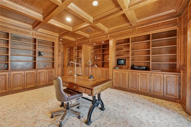 105 Lantern Cir, Peters Twp, PA 15317