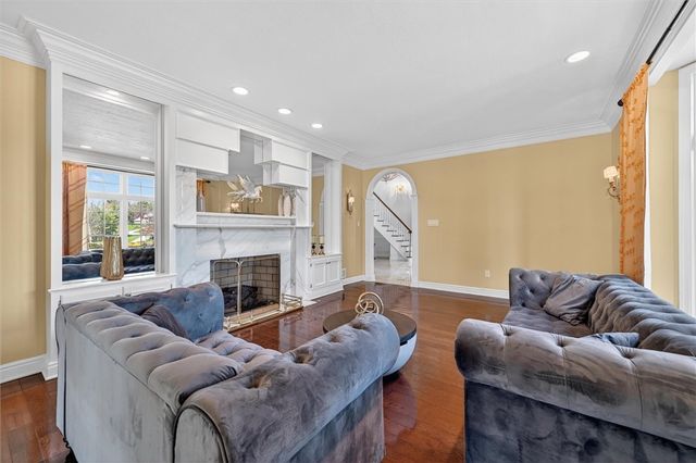 105 Lantern Cir, Peters Twp, PA 15317