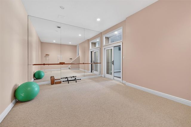 105 Lantern Cir, Peters Twp, PA 15317