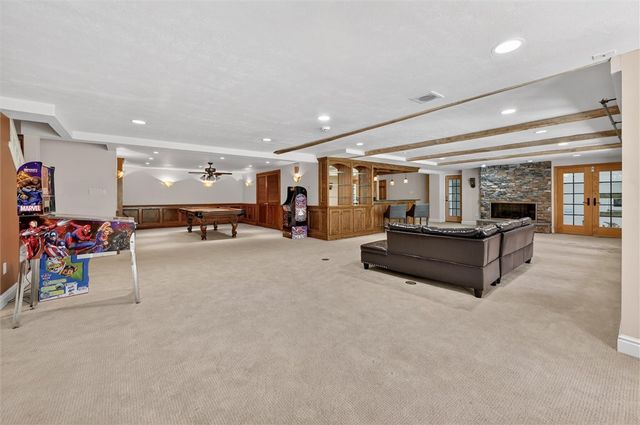 105 Lantern Cir, Peters Twp, PA 15317