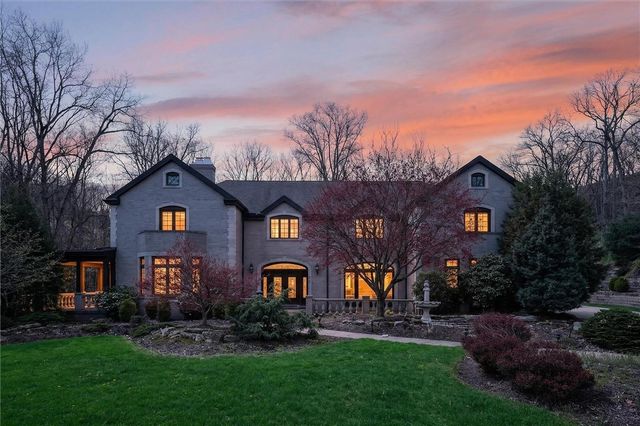 105 Lantern Cir, Peters Twp, PA 15317
