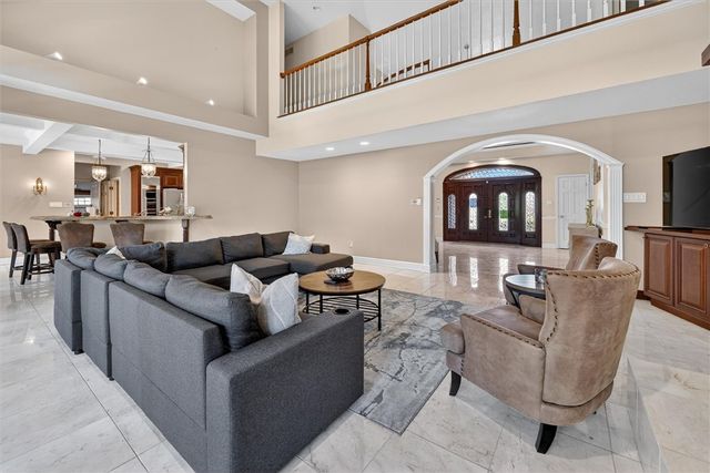 105 Lantern Cir, Peters Twp, PA 15317
