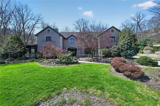 105 Lantern Cir, Peters Twp, PA 15317