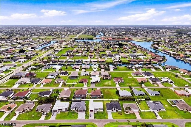 114 SW 36th PL, Cape Coral, FL 33991