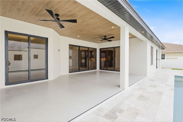 114 SW 36th PL, Cape Coral, FL 33991