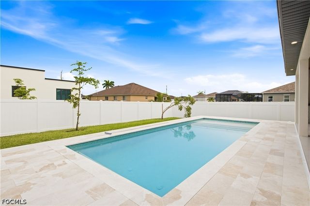 114 SW 36th PL, Cape Coral, FL 33991
