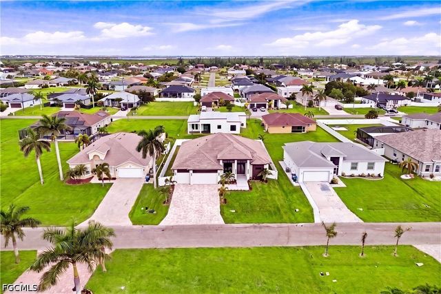 114 SW 36th PL, Cape Coral, FL 33991