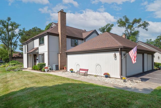 1296 Farnsworth Lane, Buffalo Grove, IL 60089