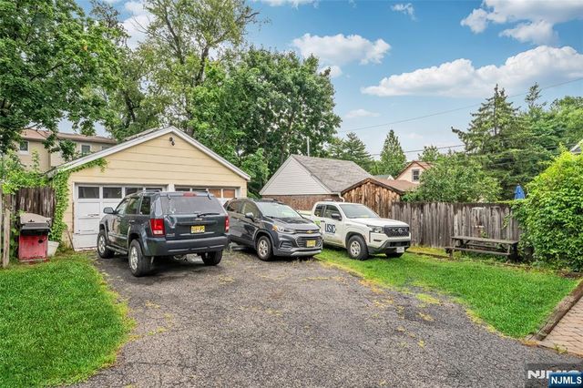 109 Bergen Avenue, Bergenfield, NJ 07621
