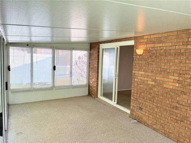 5176 Janie Dr, Baldwin Boro, PA 15227