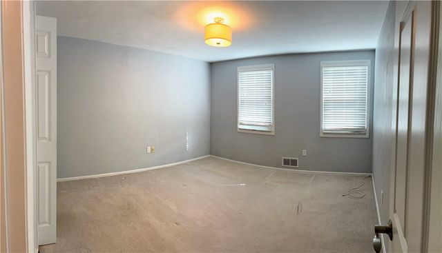 5176 Janie Dr, Baldwin Boro, PA 15227