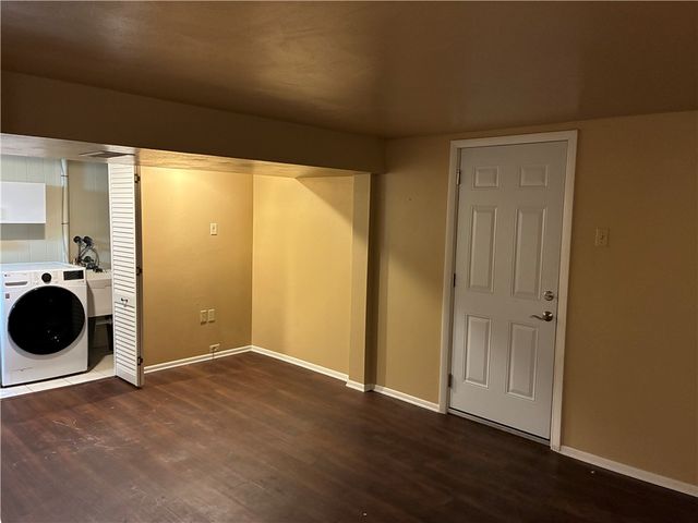 5176 Janie Dr, Baldwin Boro, PA 15227