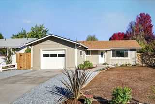 8014 Harlan Drive, White City, OR 97503