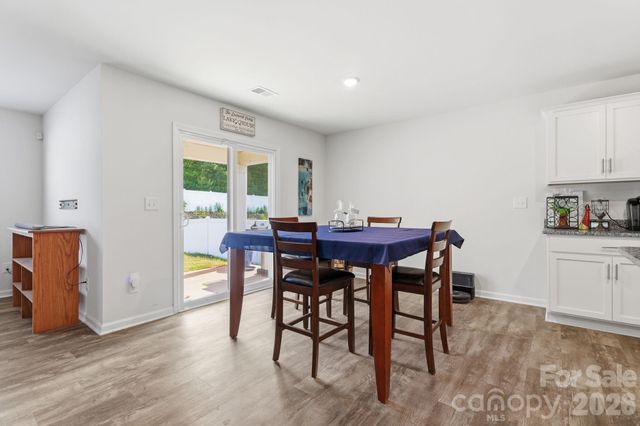 2814 Sherrills Stream Drive, Sherrills Ford, NC 28673