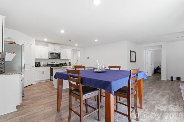 2814 Sherrills Stream Drive, Sherrills Ford, NC 28673